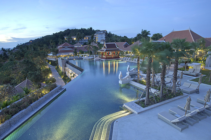 Amatara Wellness Resort pool panorama(re)